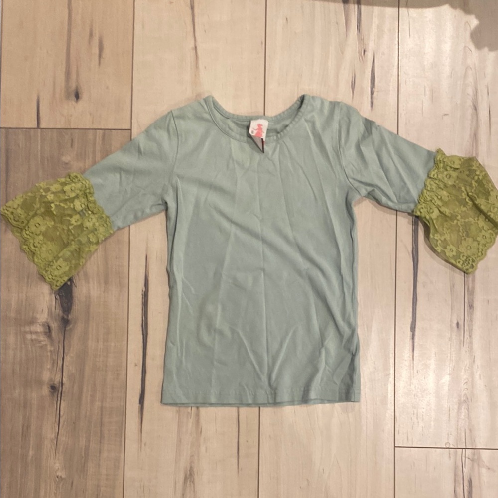 Girls' Green Lace Sleeve Top